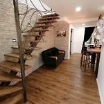 Kiko Apartment *