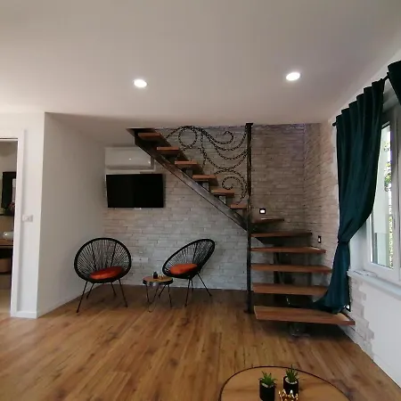 Kiko Apartment